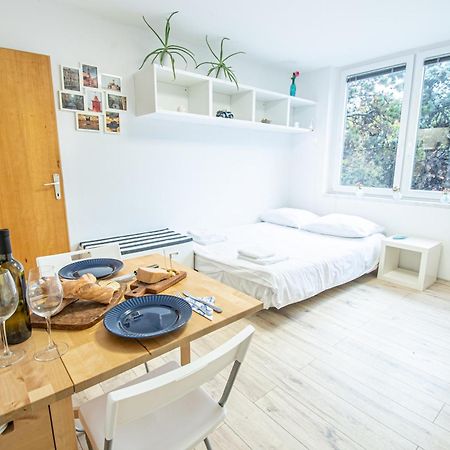 Umag Center Apartment Parking By Rentistra Экстерьер фото