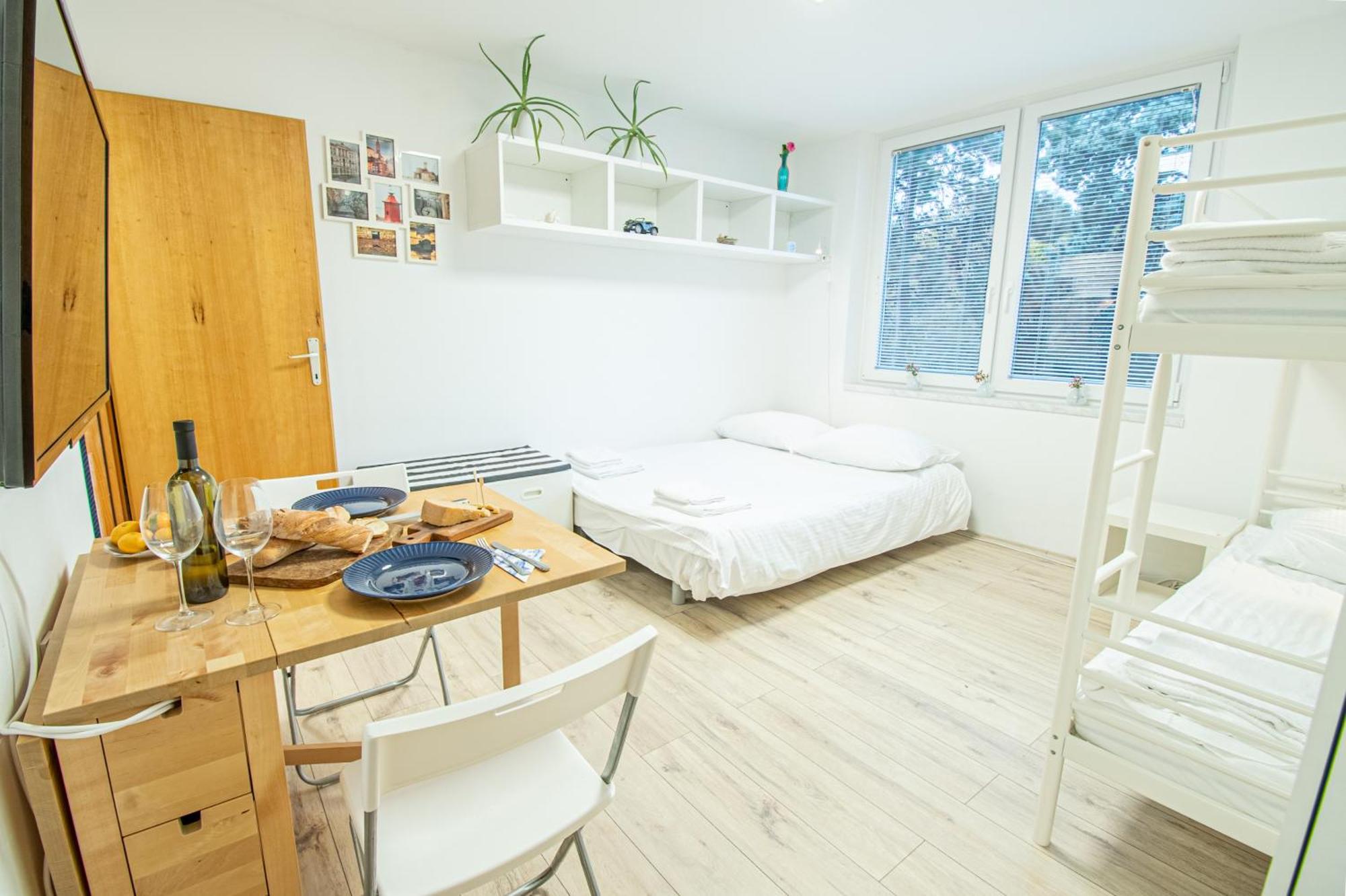 Umag Center Apartment Parking By Rentistra Экстерьер фото