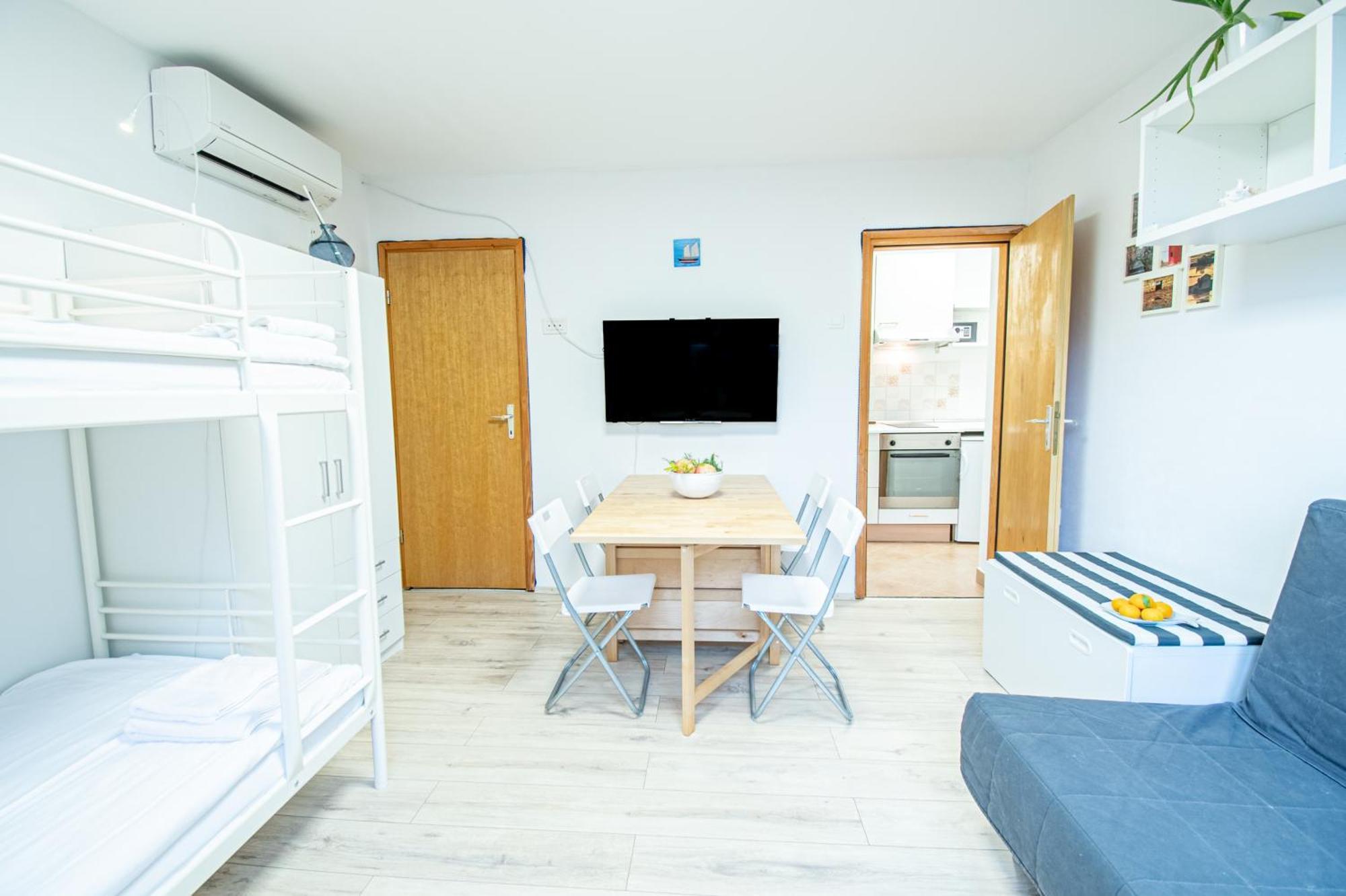 Umag Center Apartment Parking By Rentistra Экстерьер фото